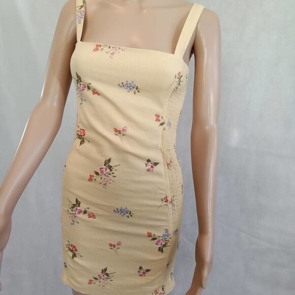 Forever 21 small yellow floral mini Sundress Flirt Romantic - Picture 4 of 16